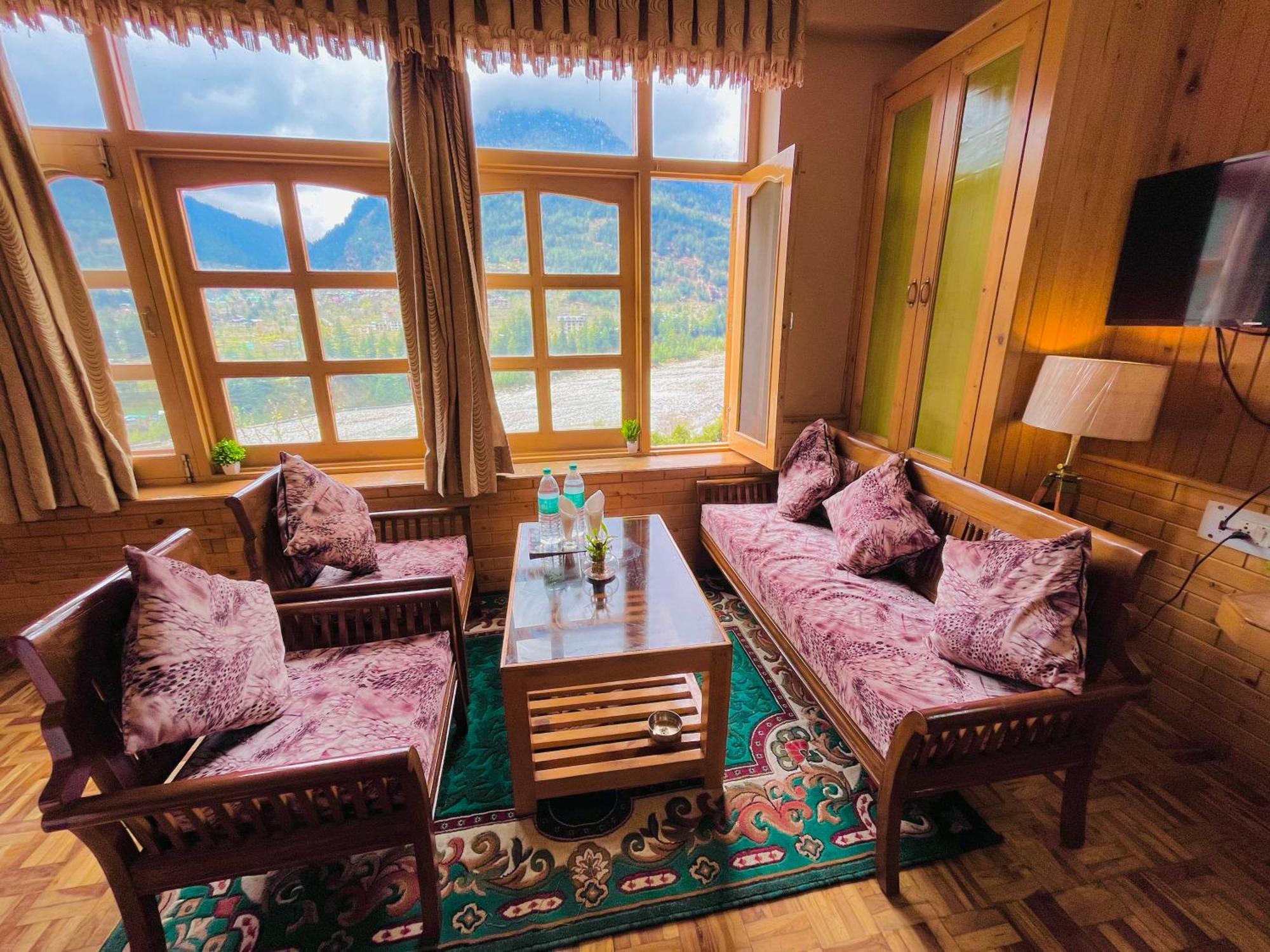 Snow Clad Riverview Hotel & Resort, Manali Extérieur photo